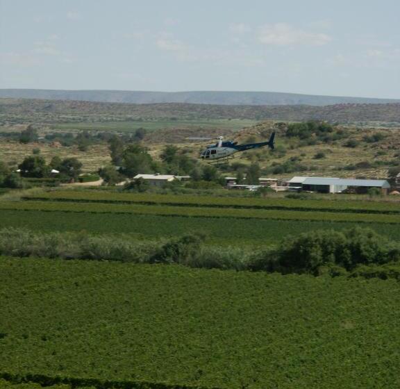 פנסיון The Overlook
