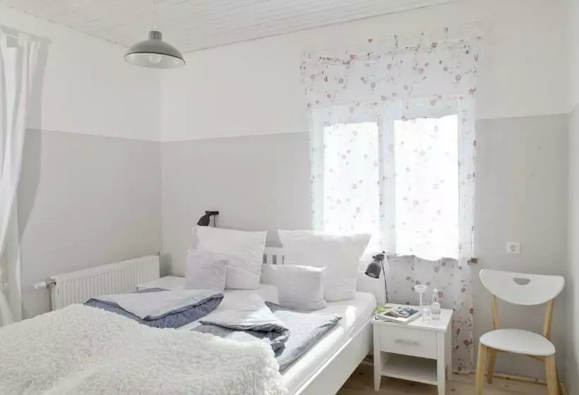 پانسیون Wassersportzentrum Alte Feuerwache