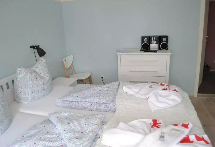 پانسیون Wassersportzentrum Alte Feuerwache