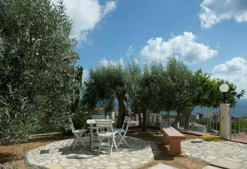 تختخواب و صبحانه L Ulivo Sul Mare
