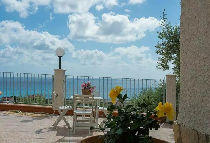 تختخواب و صبحانه L Ulivo Sul Mare