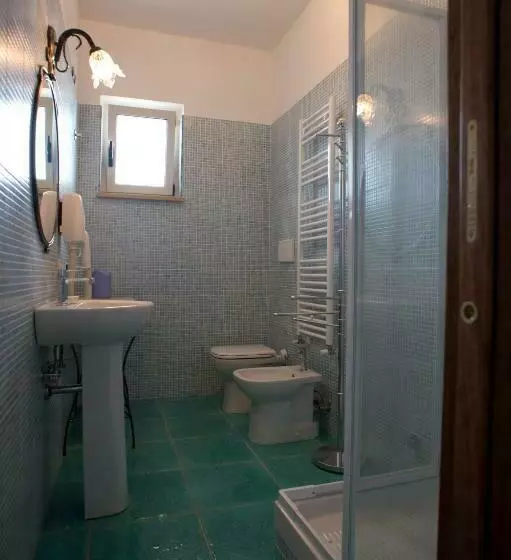تختخواب و صبحانه L Ulivo Sul Mare