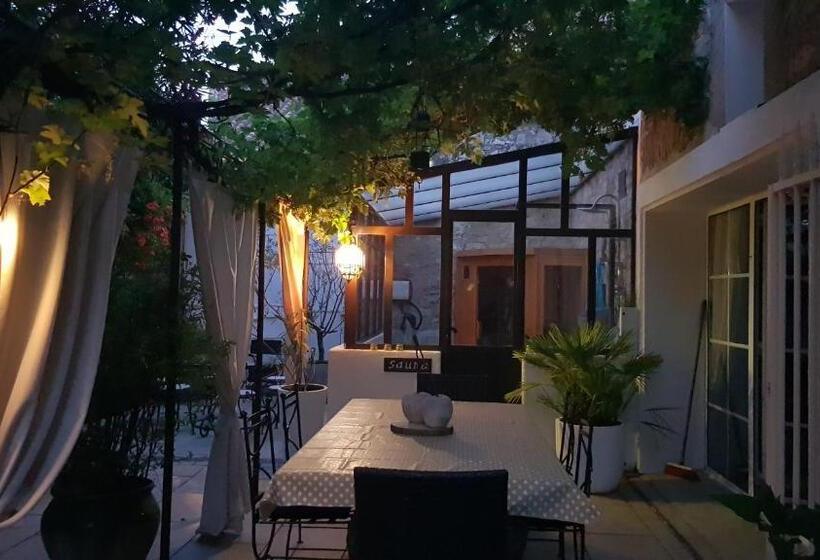 Bed and Breakfast La Demeure Du Pressoir