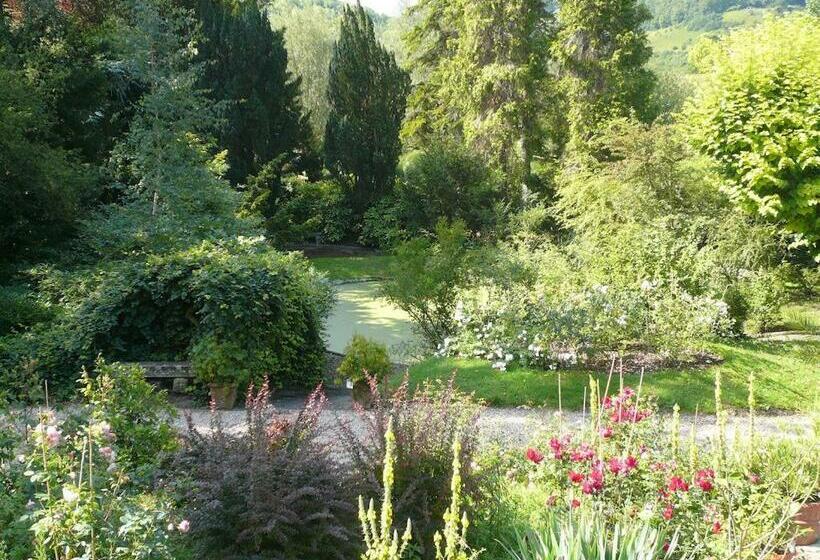 تختخواب و صبحانه La Pluie De Roses