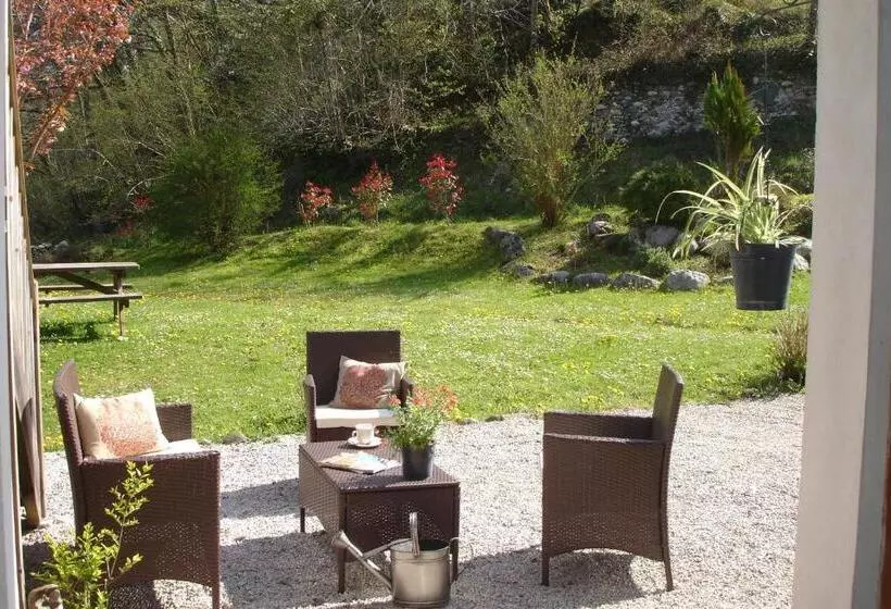 Aamiaismajoitus (B&B) Maison D Hôtes Les 3 Baudets