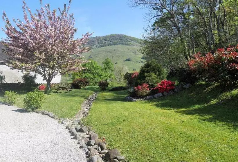 Aamiaismajoitus (B&B) Maison D Hôtes Les 3 Baudets