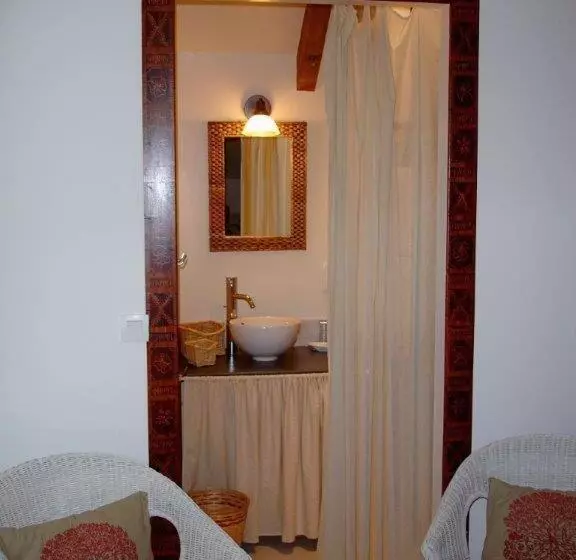 Aamiaismajoitus (B&B) Maison D Hôtes Les 3 Baudets