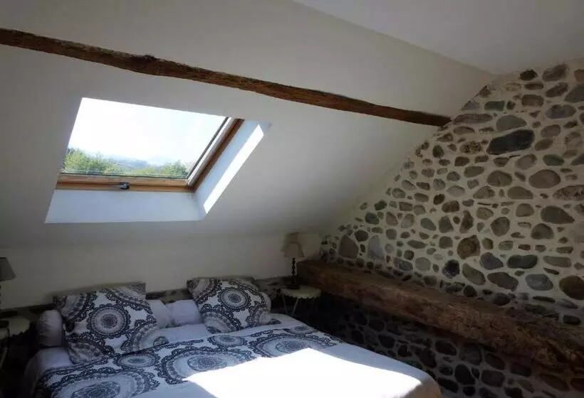 Aamiaismajoitus (B&B) Maison D Hôtes Les 3 Baudets