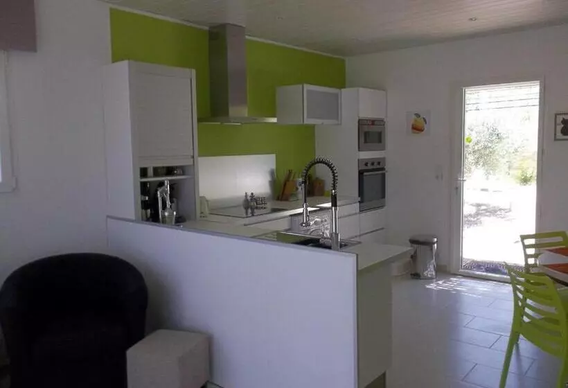 ベッドアンドブレックファースト Maprovencale