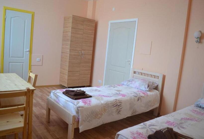 پانسیون Arsenal