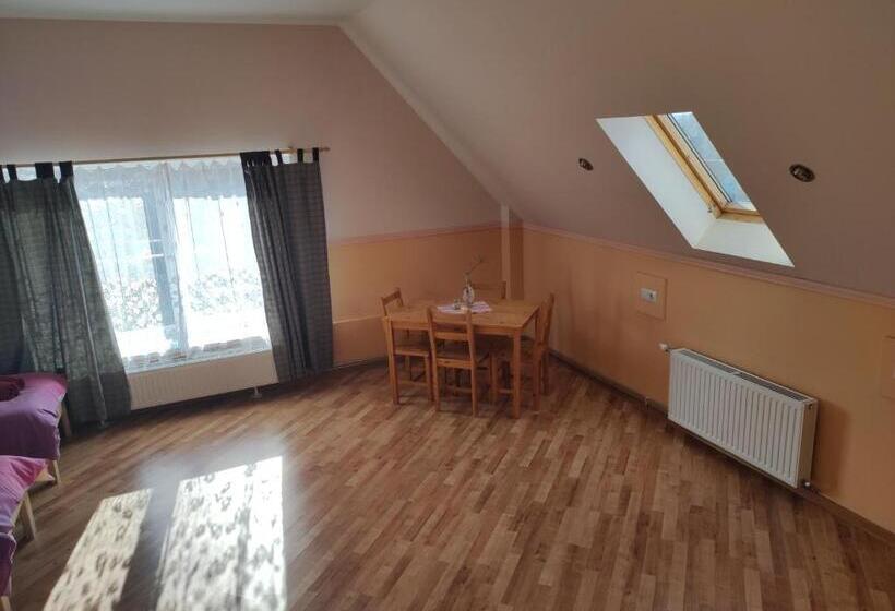 پانسیون Arsenal