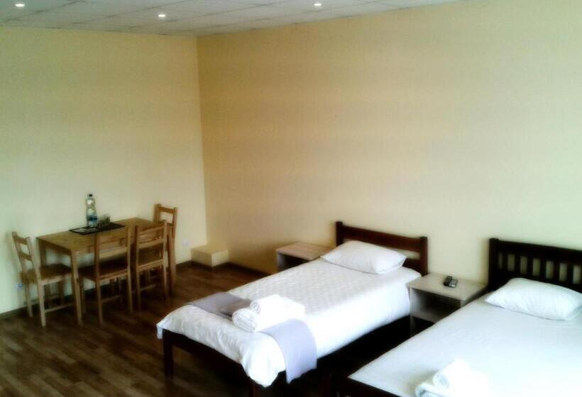 پانسیون Arsenal