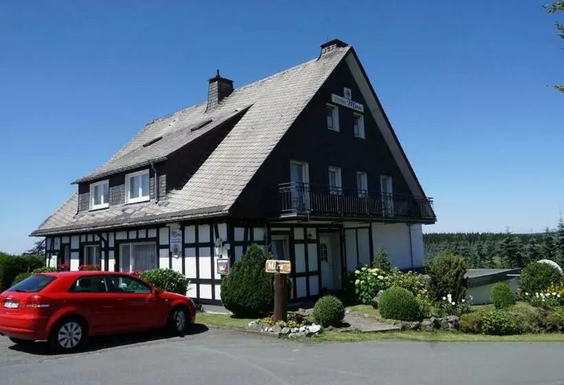Retkeilymaja Gästehaus Mira