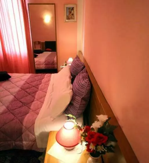 پانسیون Affittacamere La Rosa