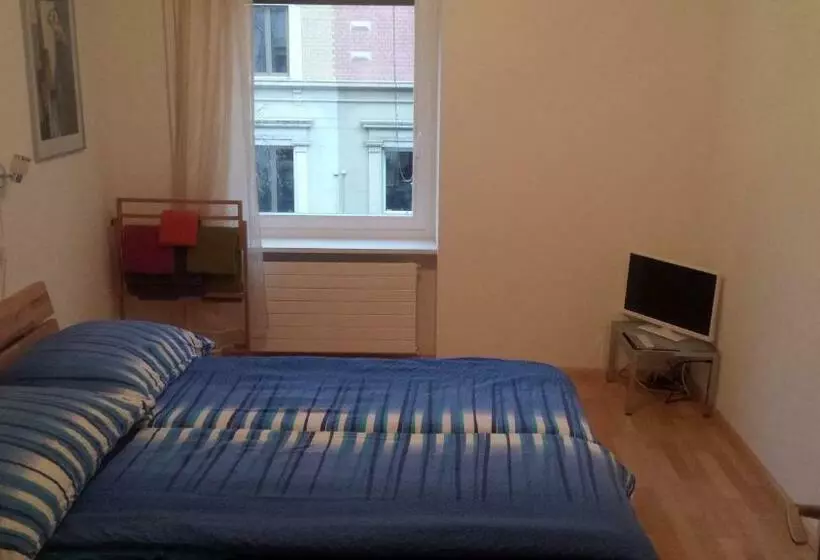 پانسیون Guesthouse Casa Esperanza Basel
