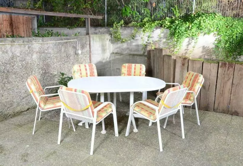 پانسیون Guesthouse Casa Esperanza Basel