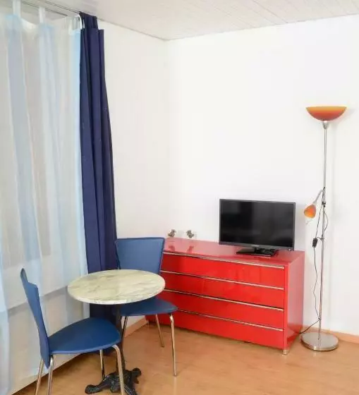 پانسیون Guesthouse Casa Esperanza Basel