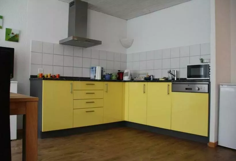 پانسیون Guesthouse Casa Esperanza Basel
