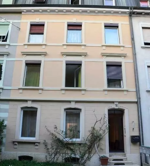 پانسیون Guesthouse Casa Esperanza Basel
