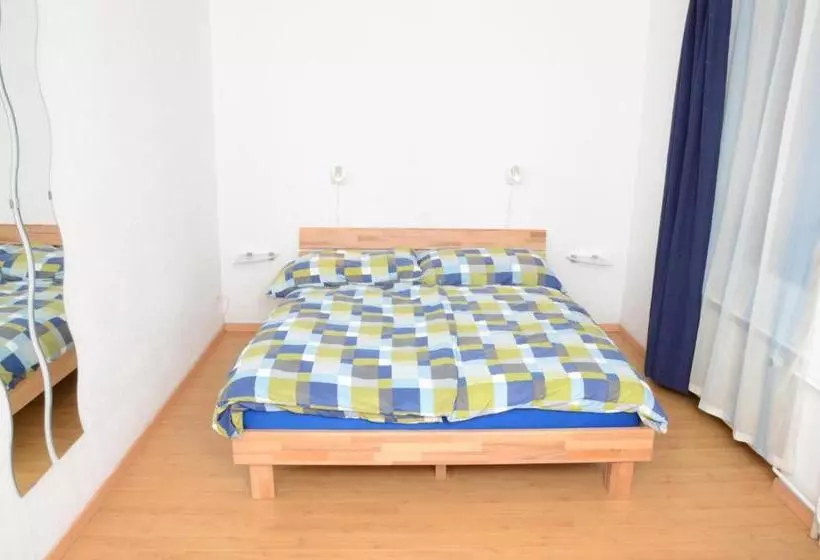 پانسیون Guesthouse Casa Esperanza Basel