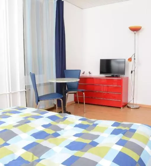 پانسیون Guesthouse Casa Esperanza Basel