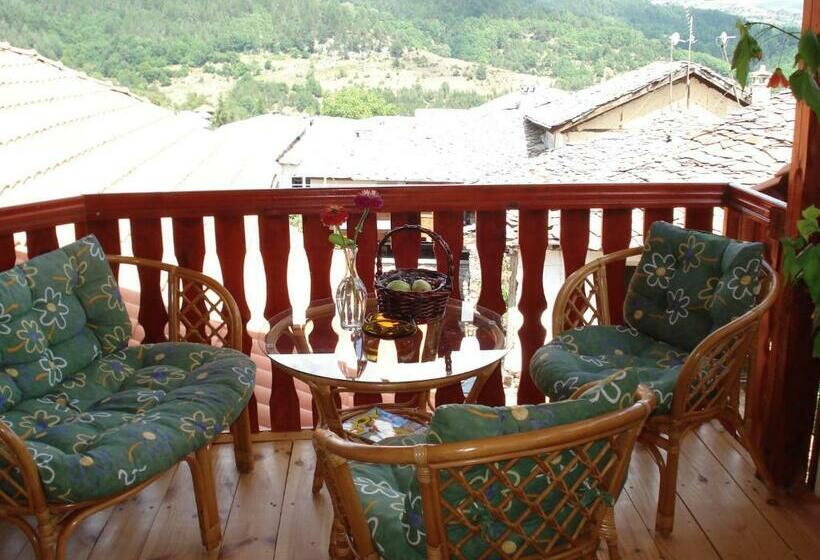 펜션 Sharkov Guest House