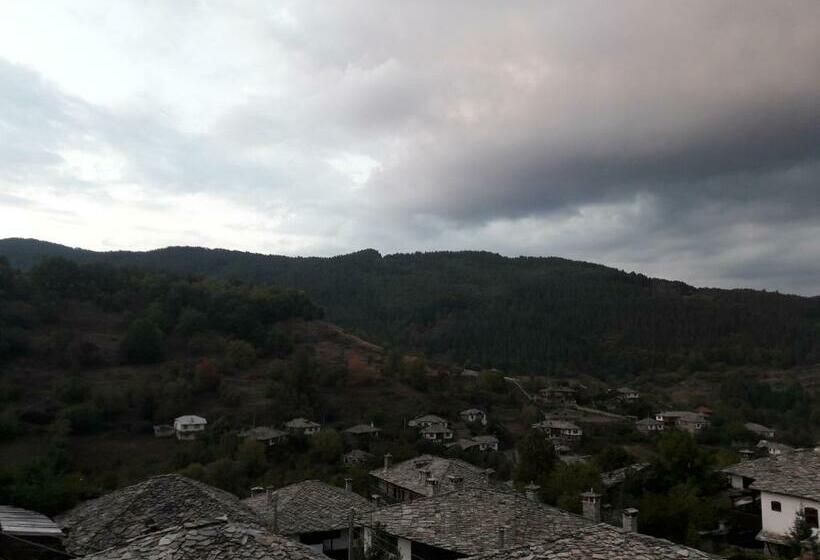 펜션 Sharkov Guest House