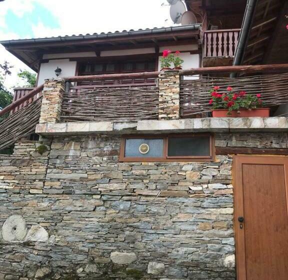 펜션 Sharkov Guest House