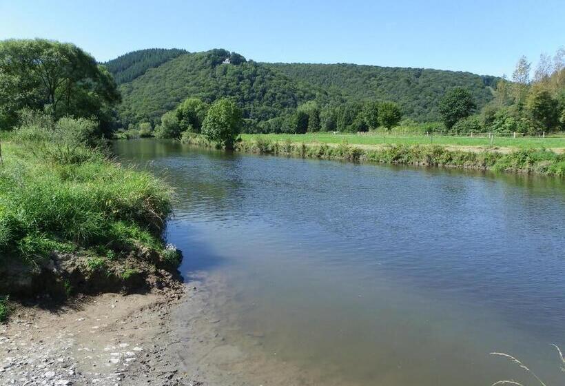 B&b Au Bord De La Source