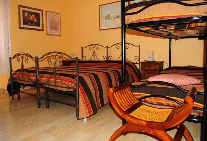 住宿加早餐  Affittacamere S Ortensia