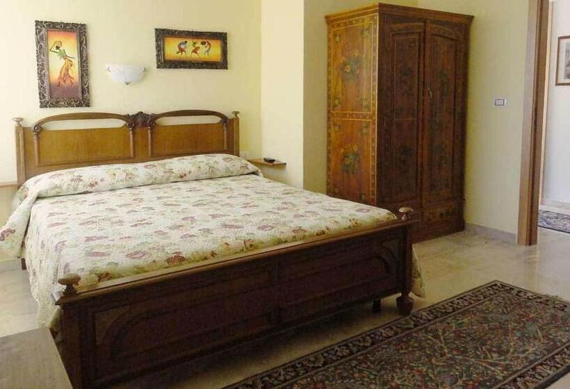 住宿加早餐  Affittacamere S Ortensia