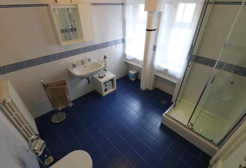 تختخواب و صبحانه Il Fuso