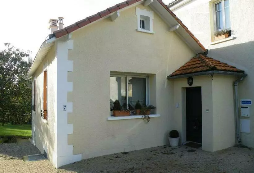 تختخواب و صبحانه La Villa Camille