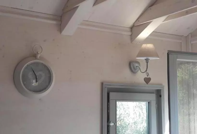 Aamiaismajoitus (B&B) Palazzo Conforti Tree House Resort