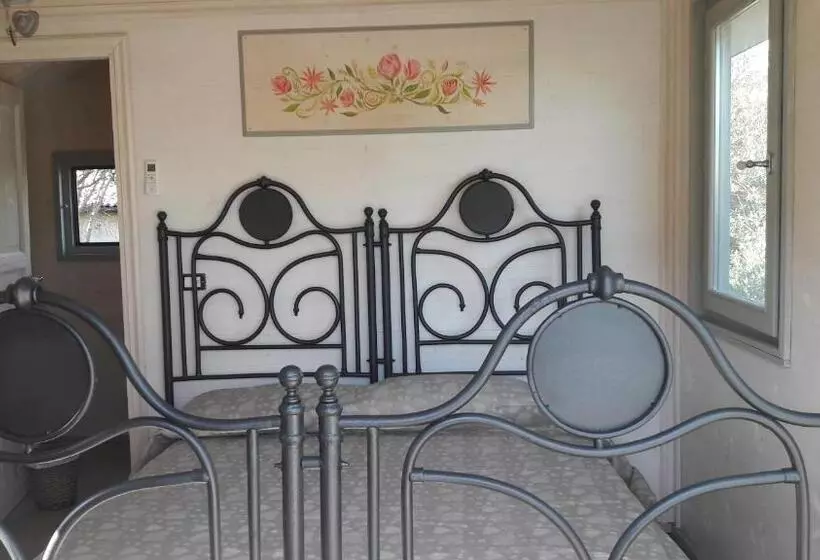 Aamiaismajoitus (B&B) Palazzo Conforti Tree House Resort