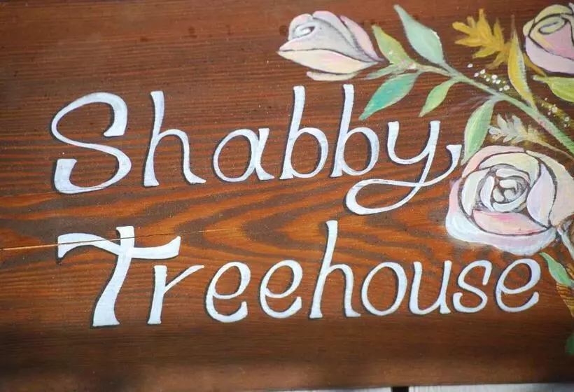 Aamiaismajoitus (B&B) Palazzo Conforti Tree House Resort