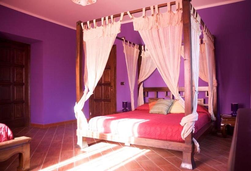 مبيت وإفطار Palazzo Conforti Tree House Resort