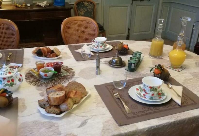 بنسيون Château Du Clos Mortier