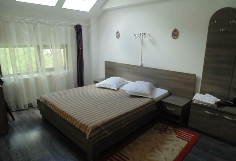 پانسیون Eden Maison