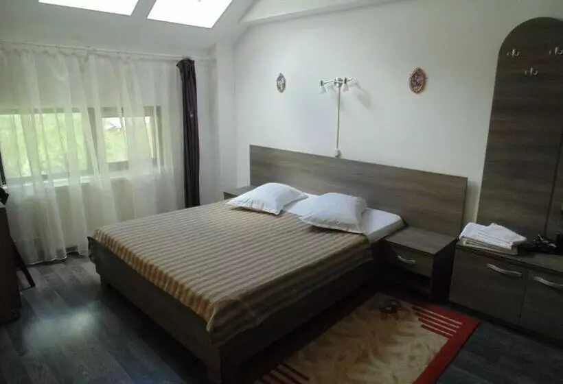 Majatalo Eden Maison