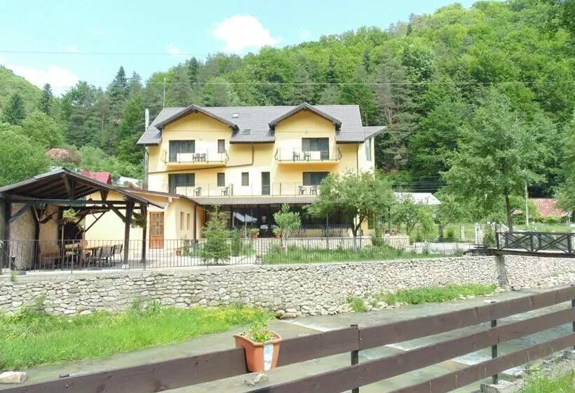 Majatalo Eden Maison