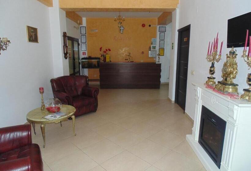 پانسیون Eden Maison