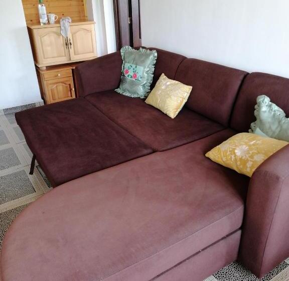 پانسیون Elida Guest House