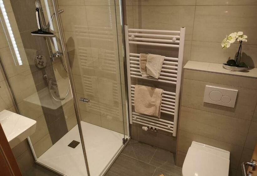 펜션 Gästehaus Luxner