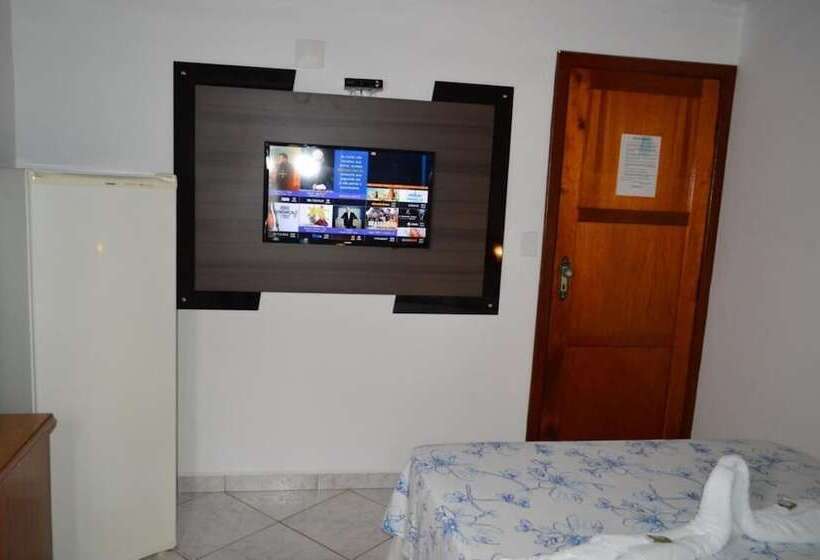 پانسیون Pousada Souza Reis