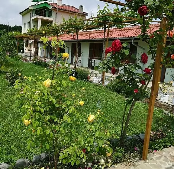 پانسیون Sirius Guest House