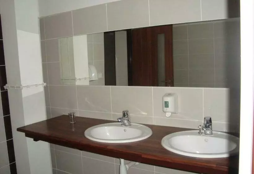 ペンション Ubytovací Areál Rouchovany