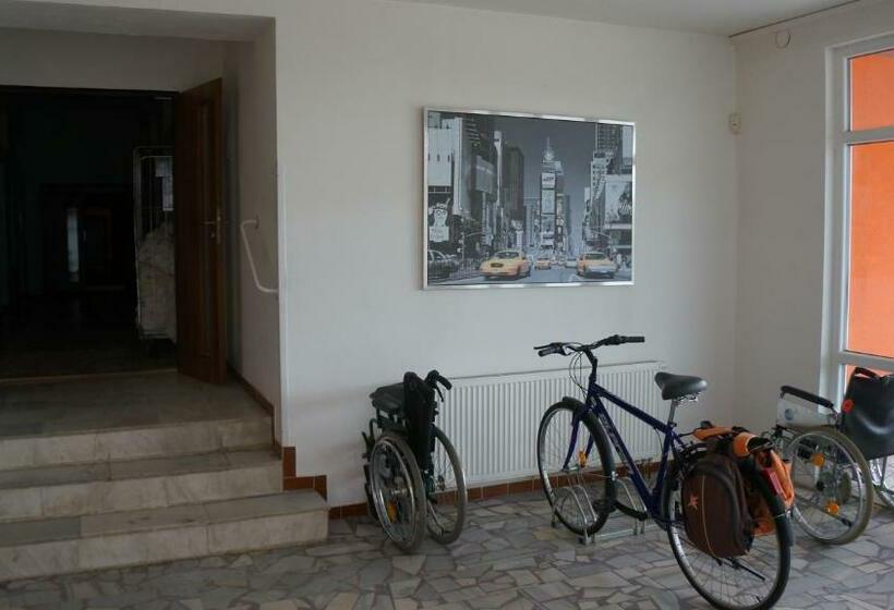 פנסיון Ubytovací Areál Rouchovany