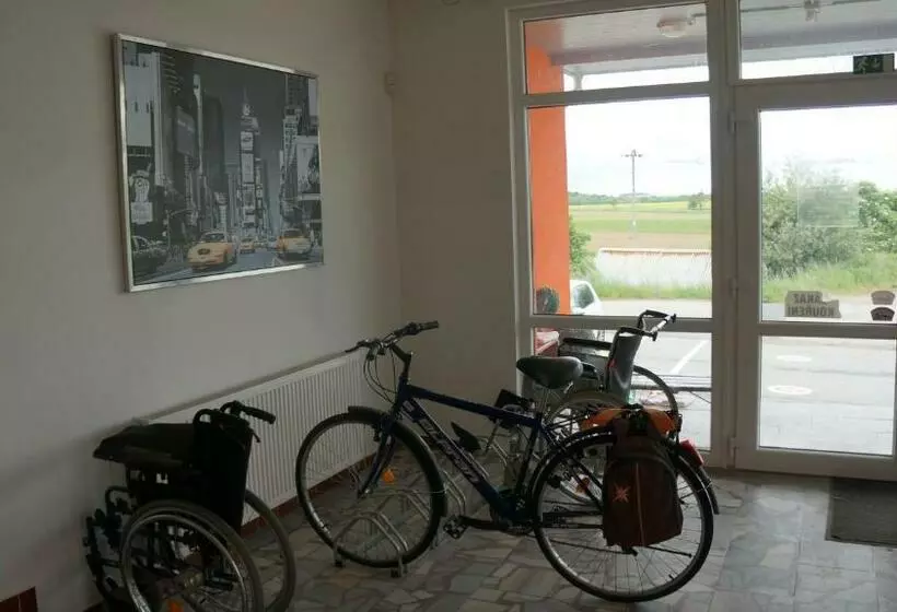 ペンション Ubytovací Areál Rouchovany