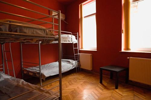 هاستل Fun House